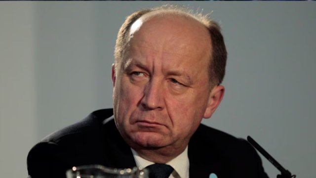 Rusiya tanklar toplayır və Avropa hücumu dəf etməyə hazır deyil - Avrokomissar