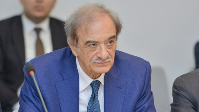 Polad Bülbüloğlu: 65 yaşında da rəqqas olar?!