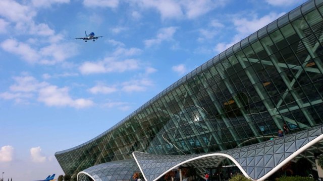 Qəzada sağ qalan sərnişinlərdən 12-si bu gün Azərbaycana gətirilir
