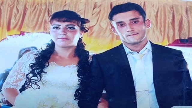 Kişi bıçaqlandı, həyat yoldaşı isə maşınla vuruldu - VİDEO