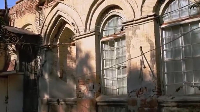 &ldquo;Məscid hazırda spirtli içkilərin istehlak edildiyi məkana çevrilib&rdquo; - QAİ