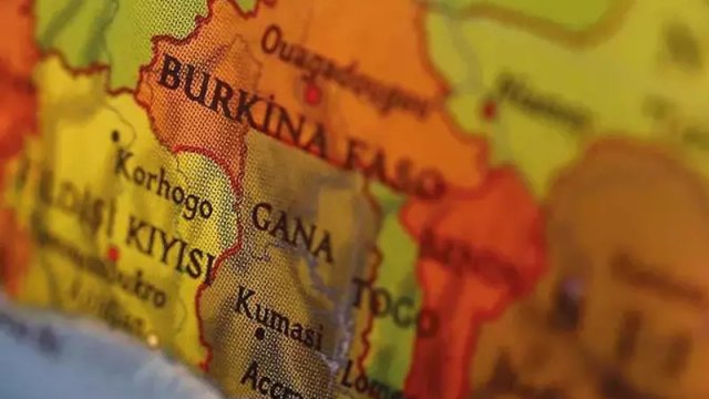 81 min "xəyalət işçi" - Korrupsiya qalmaqalı