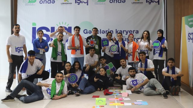 Gənclərin uğurlu karyera planı hazırlamaqlarına dəstək göstərilir!