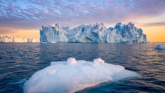 Qrenlandiyanın buz təbəqəsi parçalanır - Alim xəbərdarlıq edir