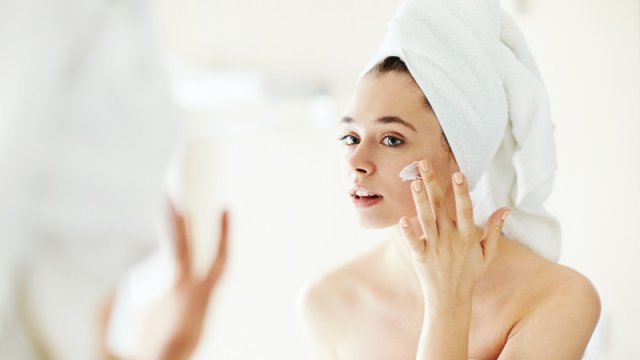 Soyuqda dəriyə necə qulluq edilməlidir?