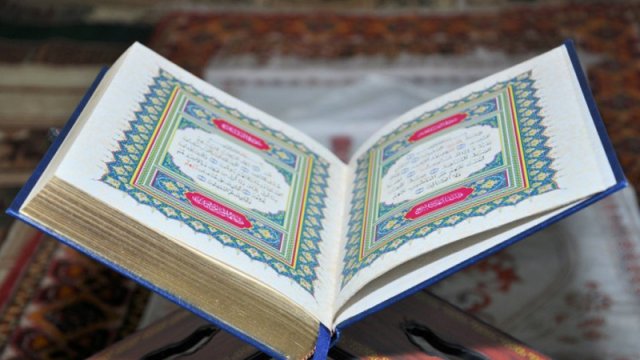 Azərbaycanda 700 minə Quran satılır