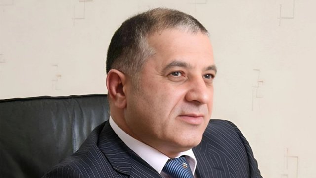 Məhkum bankirin Britaniyadakı 5 milyonluq hesabına həbs qoyuldu