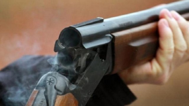 Vəzifəli şəxsin qardaşını öz oğlu güllələyibmiş - Təfərrüat
