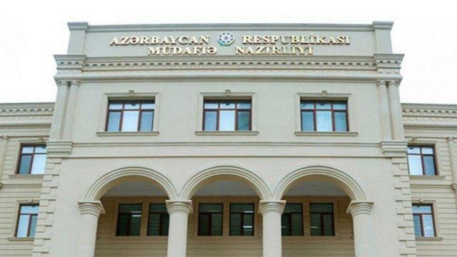 Azərbaycanda yeni hərbi nizamnamələr hazırlanır
