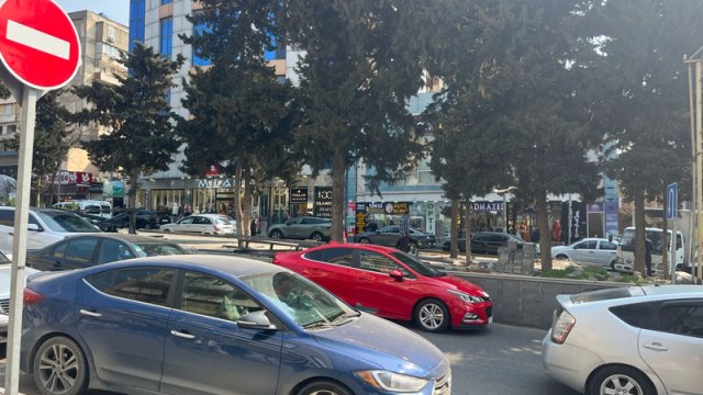 Qanunsuz tikili söküldü - FOTO