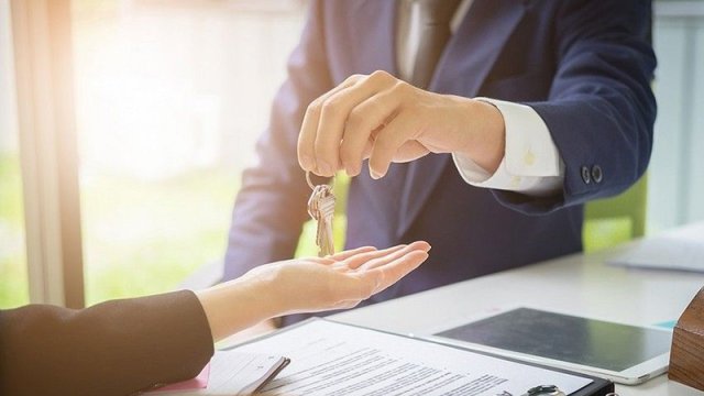 Hamı evini satıb bu əraziyə köçür – Mənzillər su qiymətinə satılır