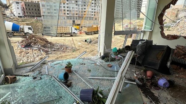 Alatavada dağıdılan evin sakini: "Ağrılarımız çoxdur, ancaq ədalətə inanırıq"