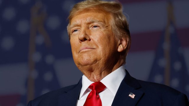 Tramp müharibə yolu ilə üçüncü dəfə prezident olmaq istəyir? - ŞƏRH