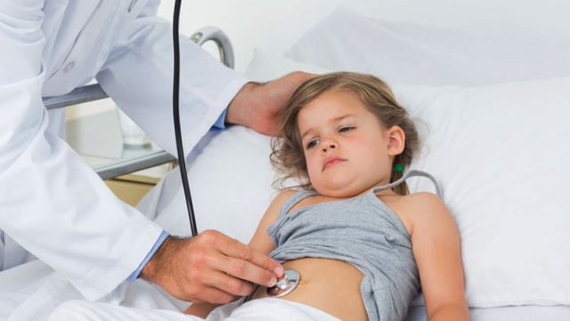 Bakıda uşaqlar arasında yayılan rotavirus: "Ölümcül də ola bilər"