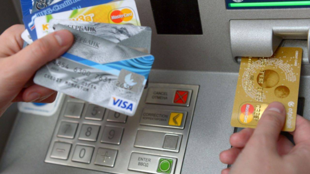 Bank kartlarından onlayn yolla 16 min manat oğurlandı