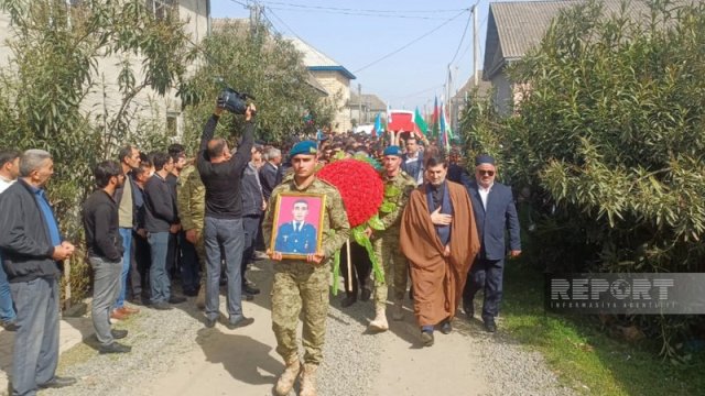 Minaya düşərək həlak olan hərbçimiz dəfn edildi - YENİLƏNİB/FOTO