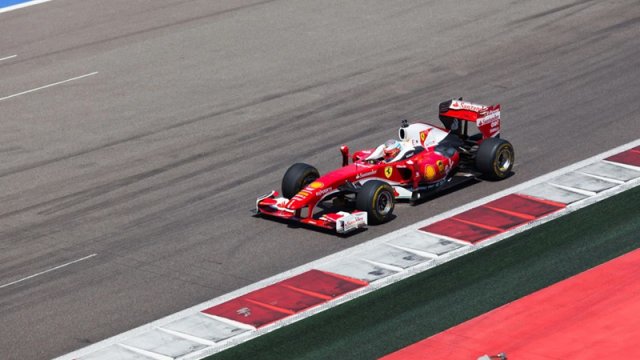 Formula 1 pilotları yarışlardan sonra niyə tərəziyə çıxır?