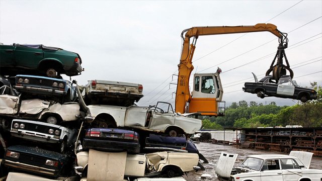 Utilizasiyaya verilən avtomobillər üçün güzəşt məbləği artırılır? - VİDEO