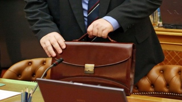 Azərbaycanda məmur iş başında vəfat etdi