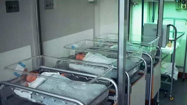 81 körpənin atası: Tibb dünyasında səs-küyə səbəb olan hadisə