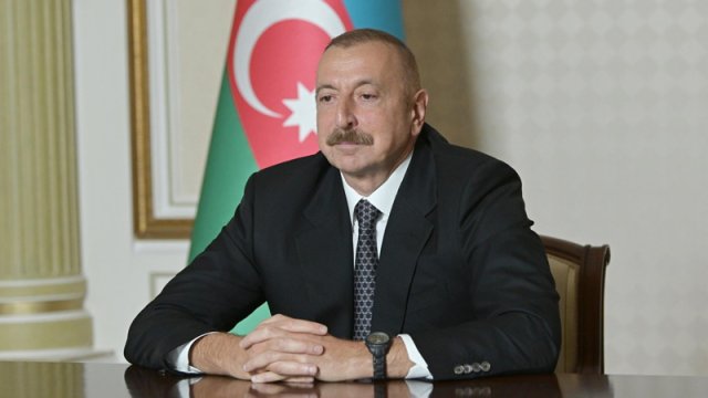 Prezident pravoslav xristian icmasını təbrik etdi
