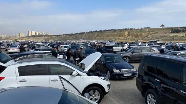 Maşın bazarı "tarixə qovuşur" - Alıcılar daha ucuz variantı tapıb