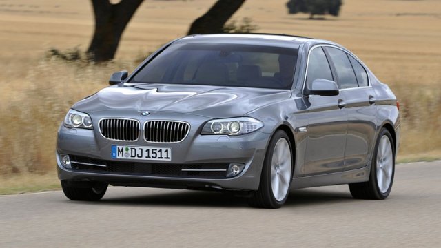 XİN-ə məxsus BMW 15 000 manata satıldı