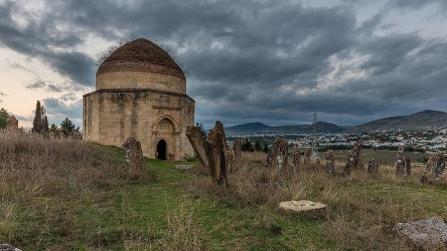 &ldquo;Yeddi Gümbəz&rdquo;də 29 yaşlı qadın öldürüldü - Əri saxlanıldı
