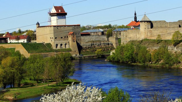 Estoniya Rusiya sərhədində hərbi baza yaratmaq istəyir