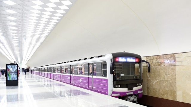 Metrodakı nöqsanlar hələ də aradan qaldırılmayıb (RƏSSMİ)
