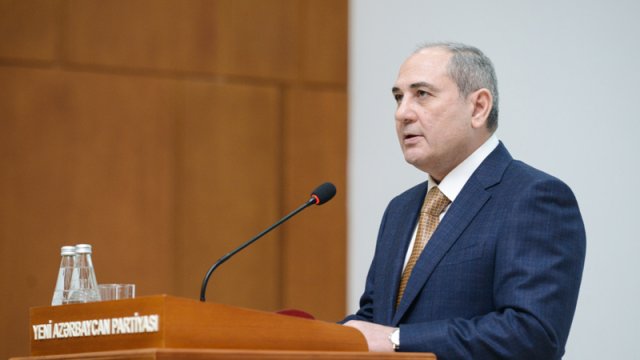 Tahir Budaqov idarə rəisini vəzifəsindən azad etdi
