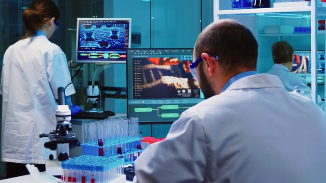 Bəzi ölkələr Trampın siyasətinə görə ABŞ alimlərini "oğurlayır"