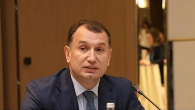 Sahib Məmmədov köməkçisini vəzifəsindən azad etdi