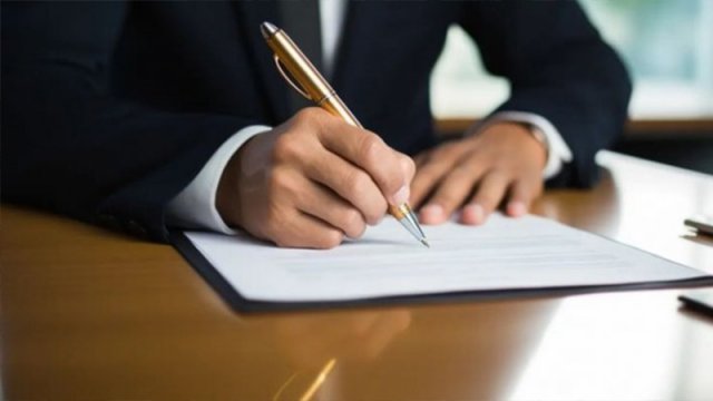 Bu zavoda yeni direktor təyin edildi
