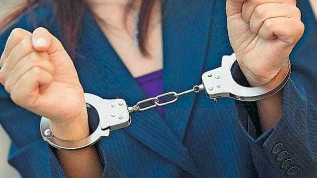 Vəzifəli şəxsin qızı "WhatsApp"da necə qumar təşkil edib? - Həbs olundu
