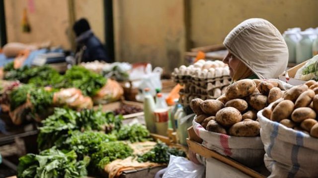 Paytaxtın mərkəzi ilə qəsəbələrdəki bazarlarda nə qədər qiymət fərqi var?