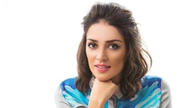 Mərkəzi Bank sabiq deputatın qızından kəlağayı alır