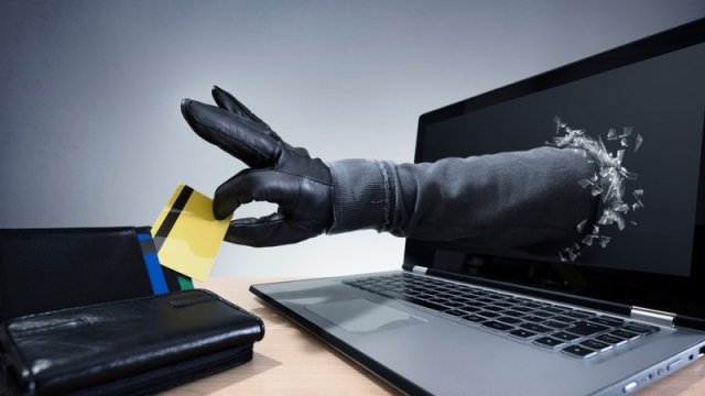 "Mərkəzi Bank dərhal reaksiya verməlidir"
