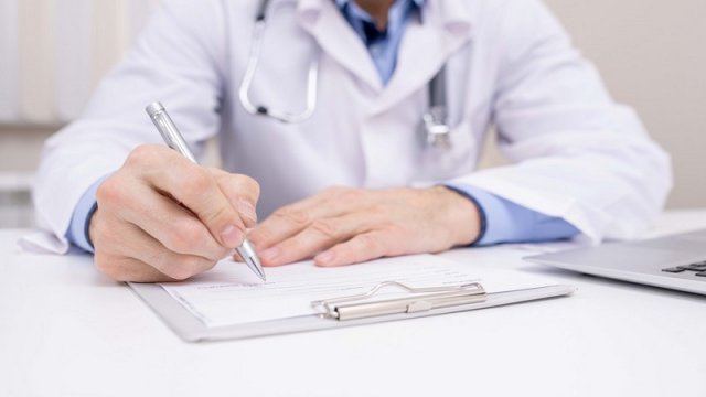 "Azərbaycanda adambaşına düşən həkimlərin sayı azdır"