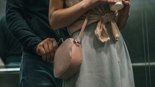 Paytaxtda 3600 manatlıq telefon oğurlanıb