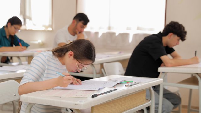 I və IV ixtisas qrupları üzrə qəbul imtahanı keçirildi