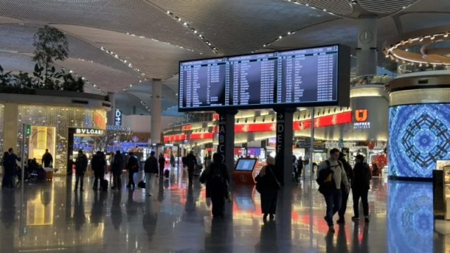 Azərbaycana gələn pakistanlı iş adamı hava limanında həbs edildi