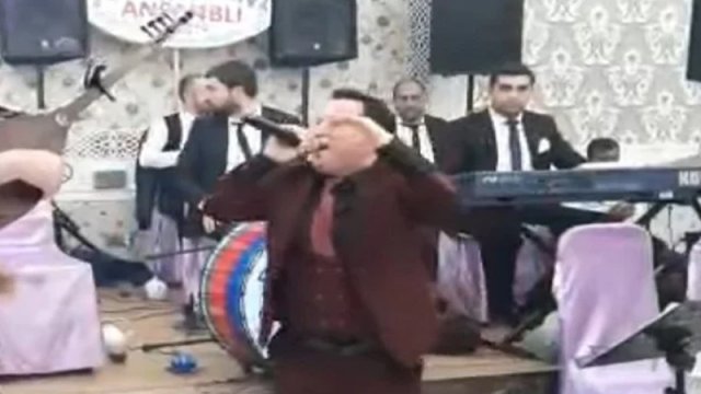 Toyda mahnı üstündə dava - Müğənni və qardaşı saxlanıldı