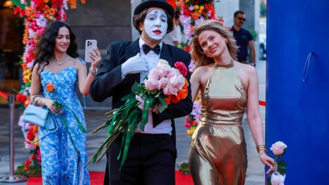 "CineMastercard"da "Materialistlər" filmi ilə çiçəkli əyləncə - FOTO/VİDEO