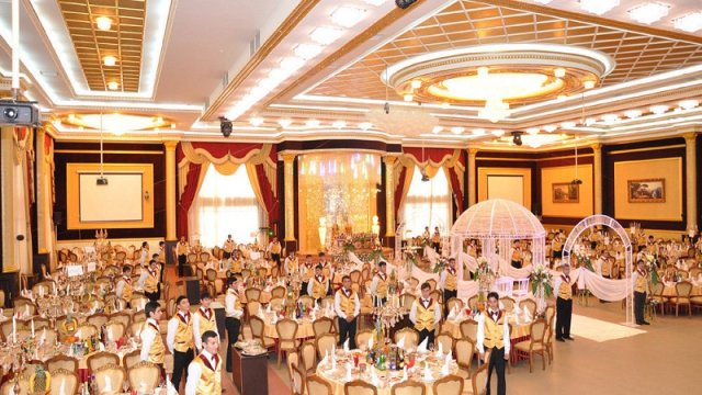 Sosioloq: "Bizdə keçirilən toyların artıq heç bir müsbət tərəfi yoxdur"