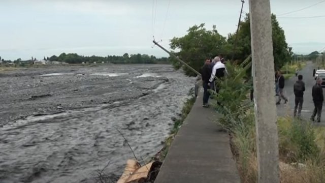 Zaqatalada təhlükəli vəizyyət: 100-dən çox ev su altında qala bilər - FOTO