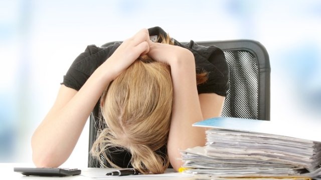 Emosional tükənmə kliniki xəstəlikdir?