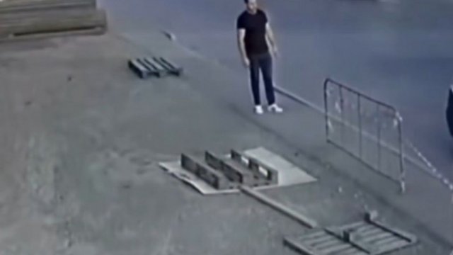 Bakıda gəncin kanalizasiya quyusuna düşərək ölməsi ilə bağlı cinayət işi başlandı
