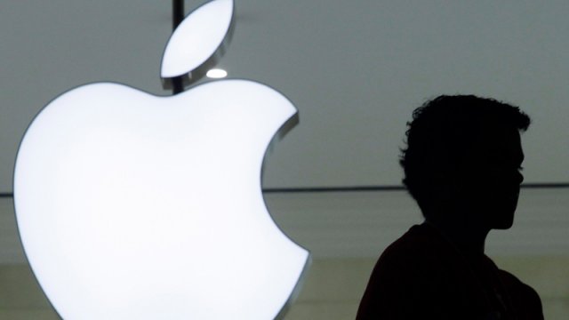Mark Zukerberq "Apple"ın əsas süni intellekt mütəxəssisini "ələ keçirdi"
