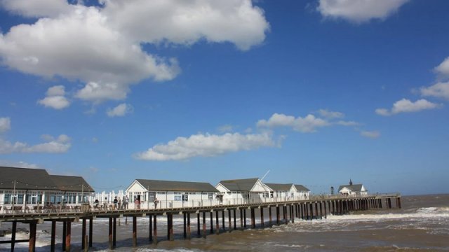 Evlərin sadəcə 1/3-də insanlar yaşayır - Heyrətamiz sahil şəhəri